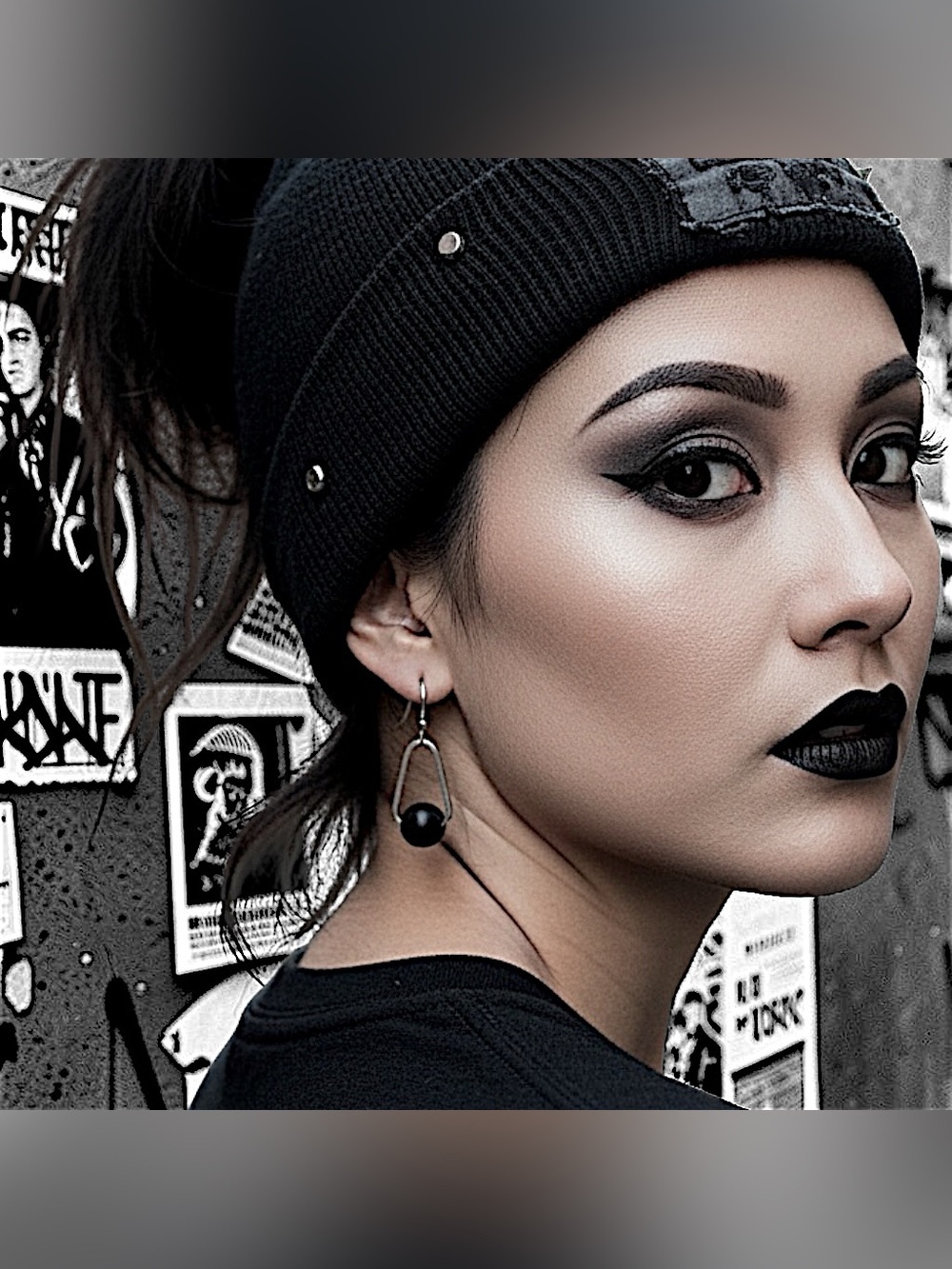5 For $25💫Alternative Punk Gothic Black Bead Ball Dangles. Earrings.